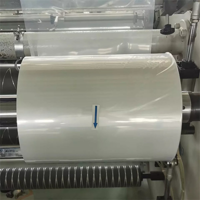 Cinq le film de rétrécissement de la chaleur de Pof d'extrusion de la couche Co 12 microns rétrécissent l'enveloppe Rolls en plastique